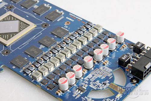 盈通游戏高手R6950显卡