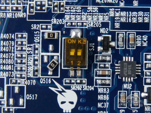 盈通镭龙R6790游戏高手显卡 盈通镭龙R6790游戏高手显卡