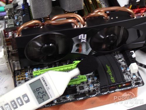 迪兰恒进HD6870 X2显卡 迪兰恒进HD6870 X2显卡