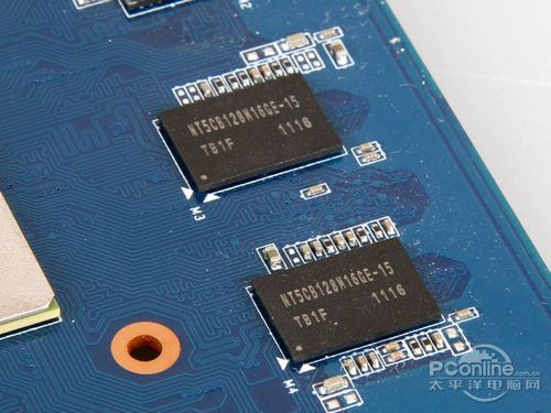 超图GTX550Ti海量版显卡