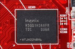 显示核心与Hynix显存颗粒