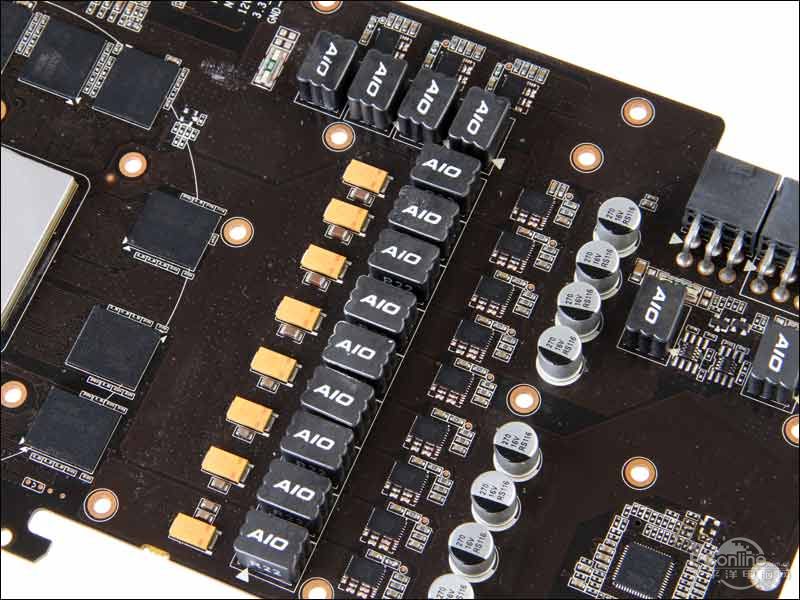 索泰GTX560Ti至尊版OC 