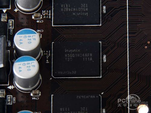 铭瑄HD6790巨无霸显卡