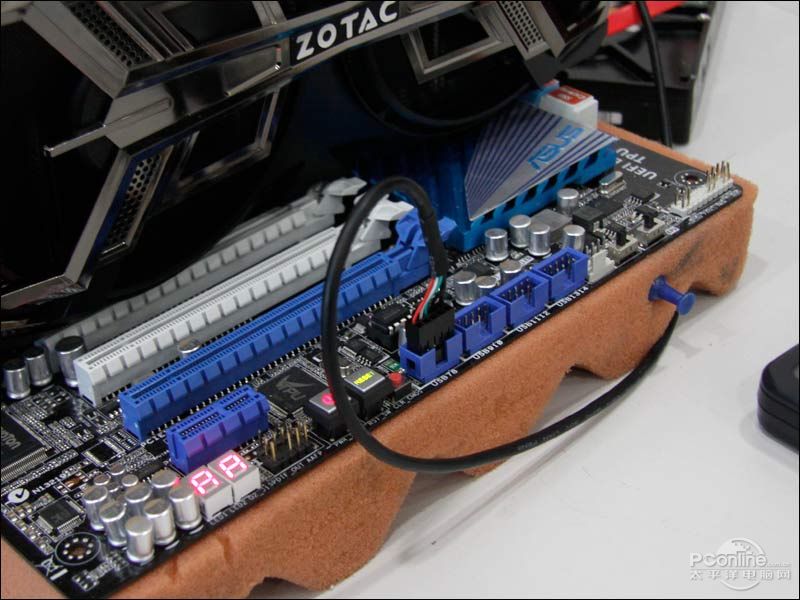 索泰GTX560Ti至尊版OC 