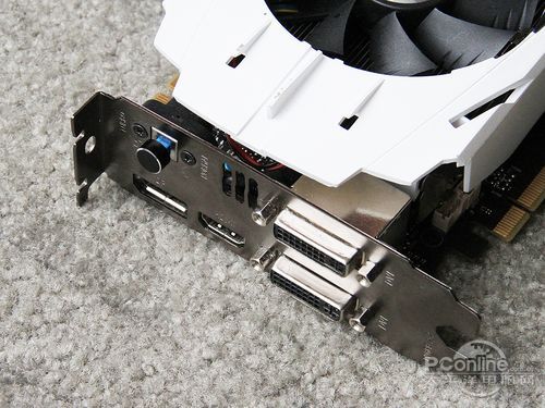 七彩虹660Ti测评