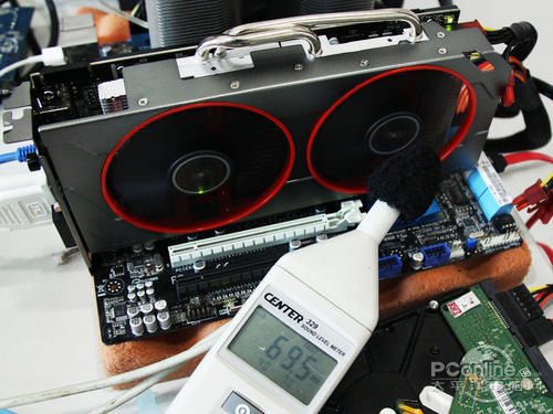 镭风HD7850毒蜥Twin