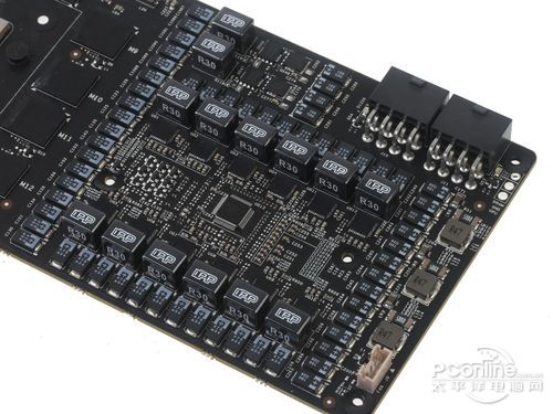 七彩虹iGame780九段