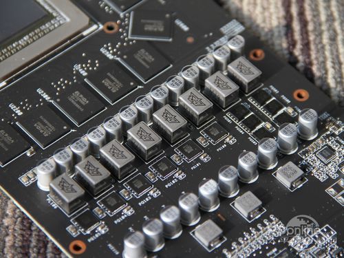 华硕R9 290X 华硕R9 290X