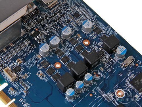 影驰 GTX750 黑将