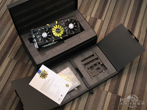 微星R9 290X Lightning 微星R9 290X Lightning