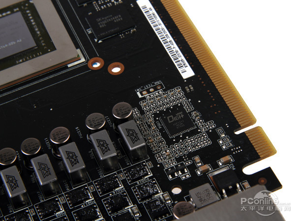 华硕GTX760玩家国度Striker