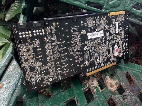 七彩虹iGame970 烈焰战神