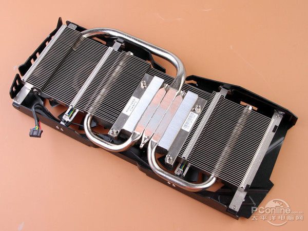 华硕 GTX 970 STRIX DC2