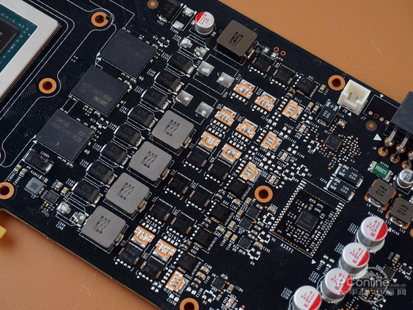 映众GTX970 Ultra超级冰龙版