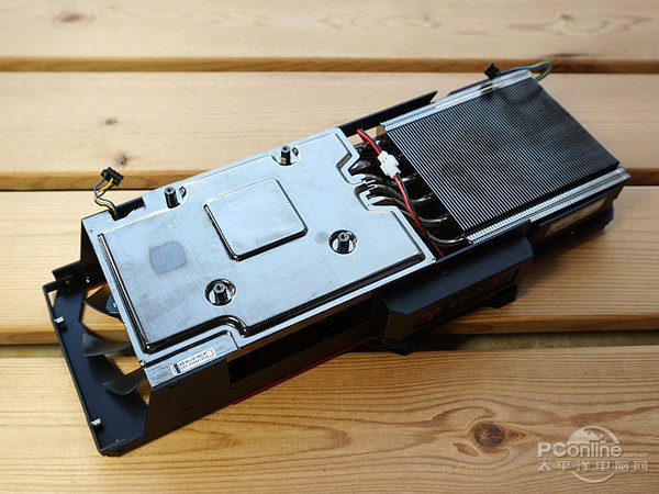 七彩虹 iGame980 九段