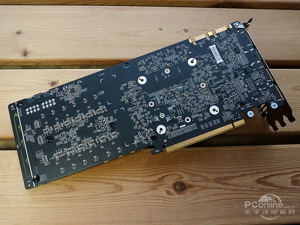 七彩虹 iGame980 九段