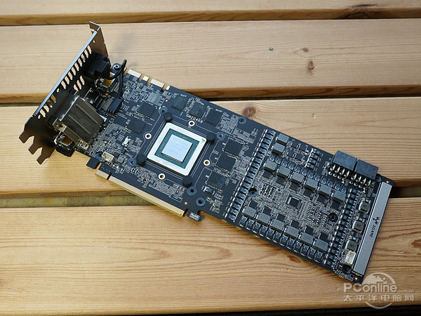 七彩虹 iGame980 九段