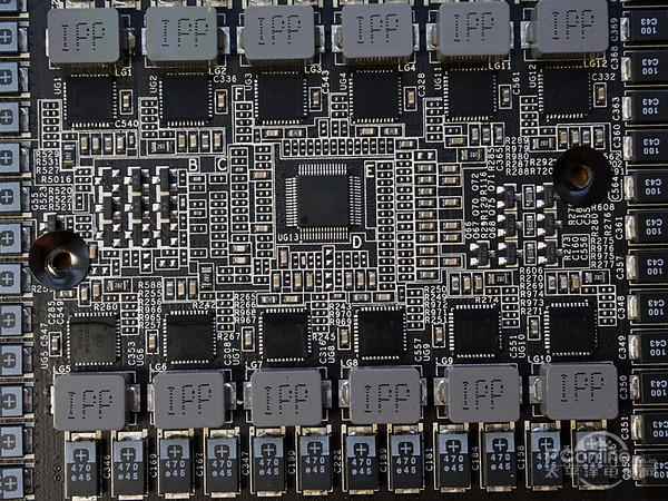 七彩虹 iGame980 九段