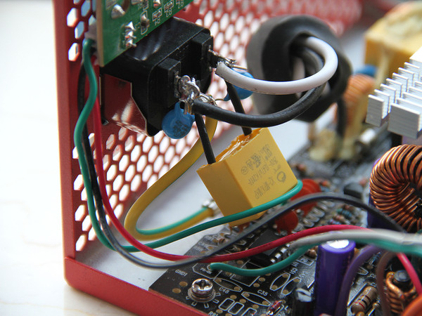 一级EMI滤波电路