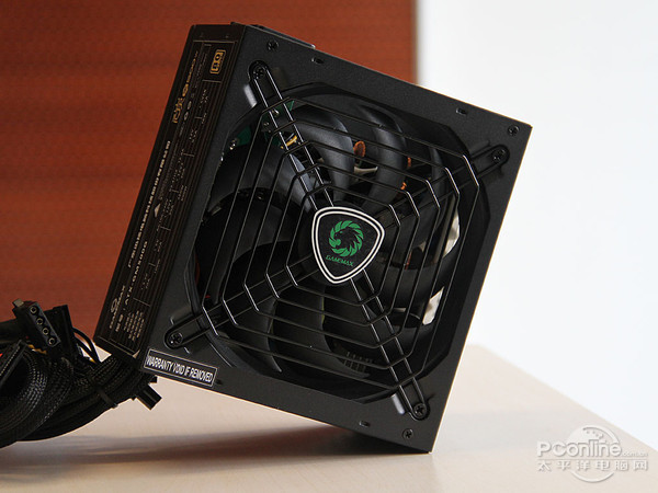 GAMEMAX 碳金500W GAMEMAX 碳金500W