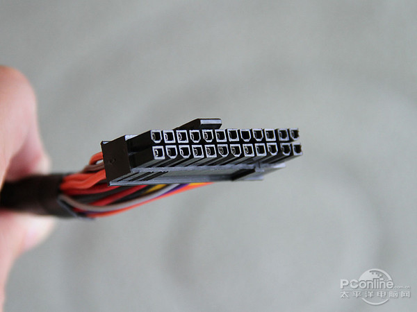 GAMEMAX 碳金500W GAMEMAX 碳金500W