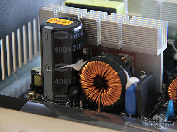 GAMEMAX 碳金500W GAMEMAX 碳金500W