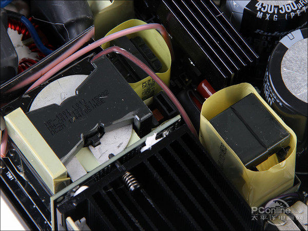 Antec HCP 1300 Platinum 图 Antec HCP 1300 Platinum 图