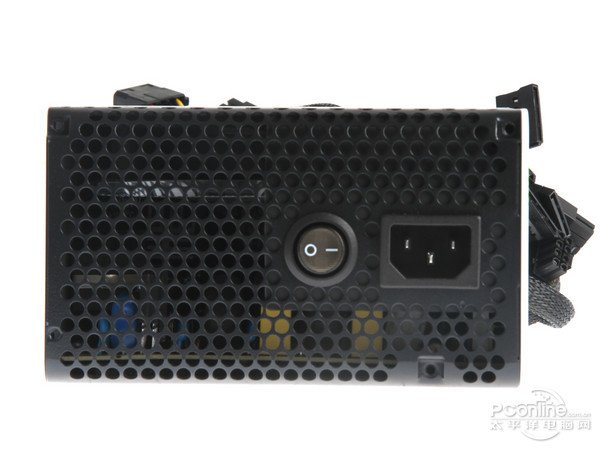 先马 省电王铜效700 图