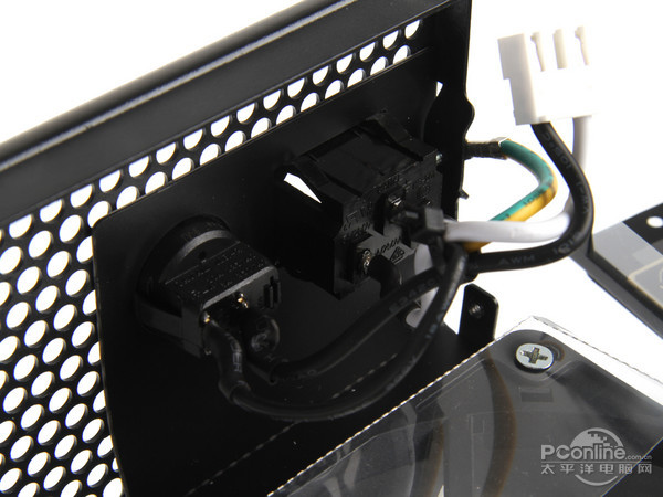 先马 省电王铜效700 图