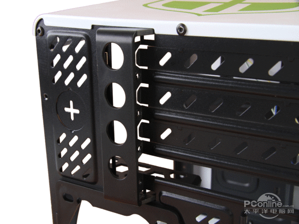 大水牛mini PCI扩展及水冷孔 大水牛mini PCI扩展及水冷孔