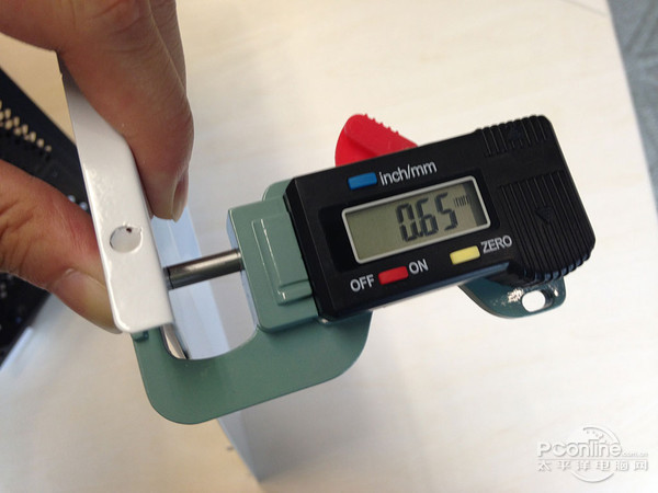  先马 维京战士 装上电源