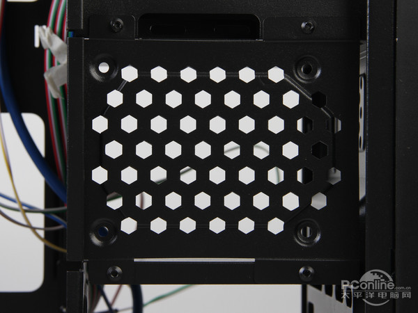 斗凌固态硬盘位 斗凌固态硬盘位