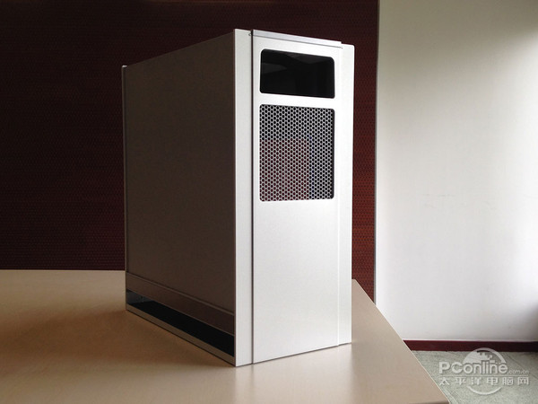 银欣 堡垒FT05 银欣 堡垒FT05