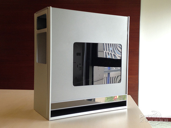 银欣 堡垒FT05 银欣 堡垒FT05