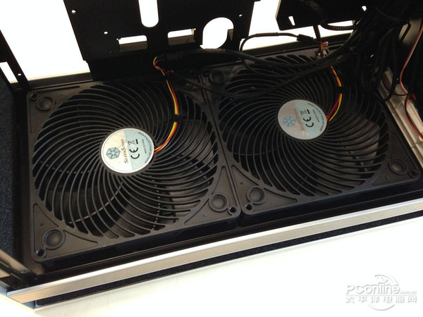 银欣 堡垒FT05 银欣 堡垒FT05