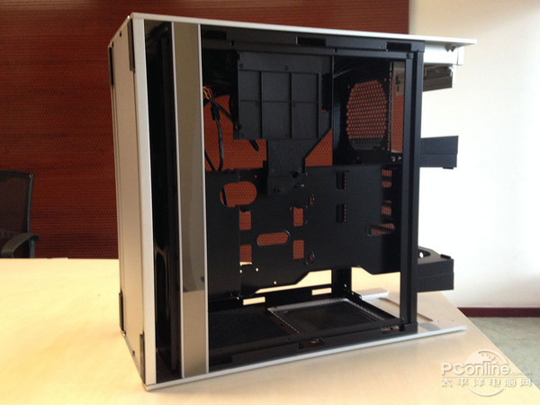 银欣 堡垒FT05 银欣 堡垒FT05