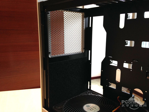 银欣 堡垒FT05 银欣 堡垒FT05