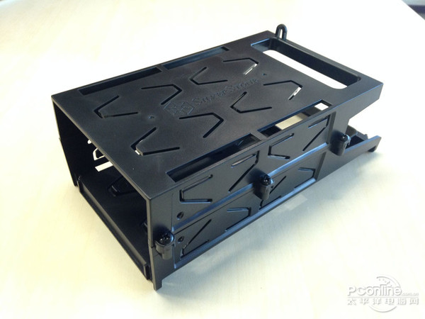 银欣 堡垒FT05 银欣 堡垒FT05