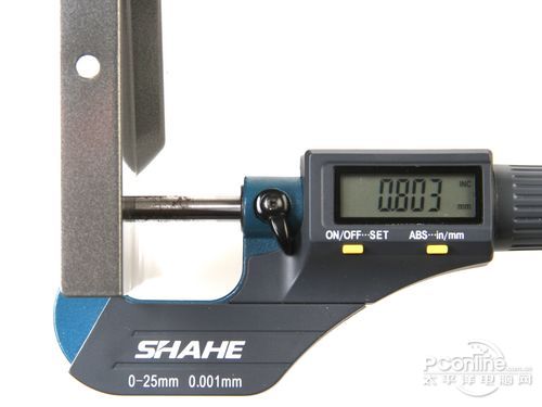 带有两个3.5寸硬盘热插拔接口