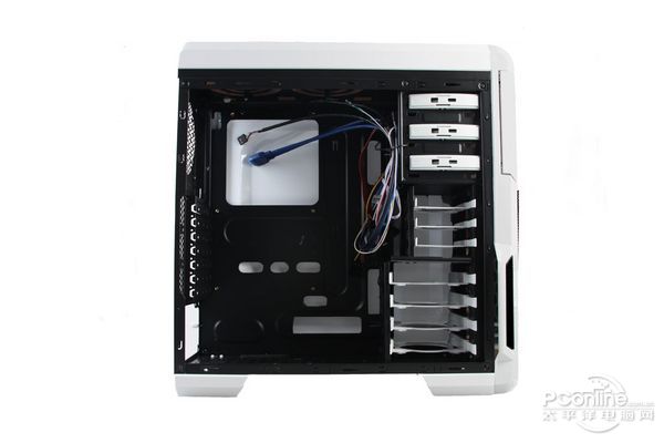 先马 影子战士 图 先马 影子战士 图