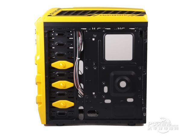 金河田 进化大黄蜂 右侧内部图 金河田 进化大黄蜂 右侧内部图