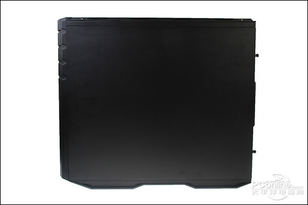 酷冷至尊HAF 925 底部图