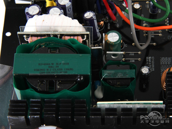 先马 金牌750W 先马 金牌750W