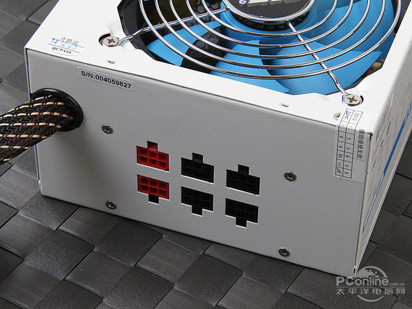 金河田 智能眼500W