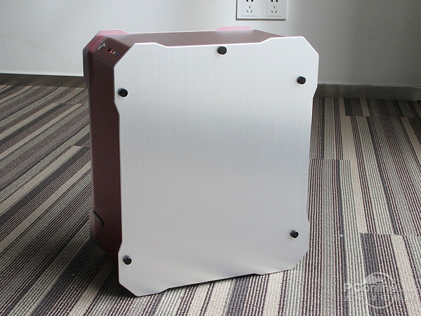 冰锋左侧 冰锋左侧