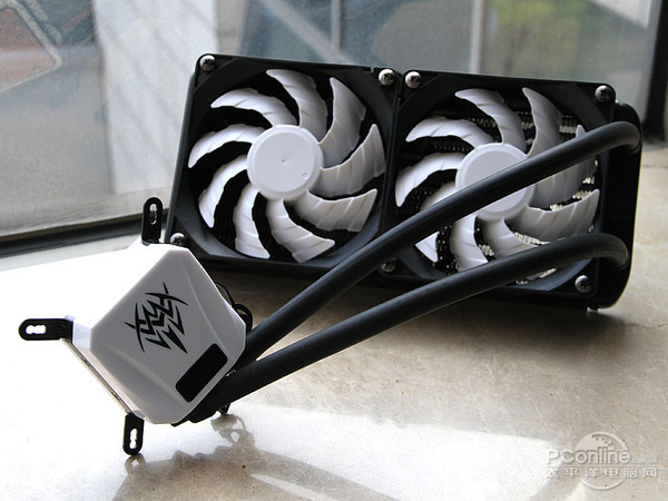 游戏悍将 暴风LD240