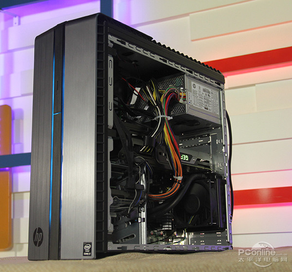 机箱内部 机箱内部