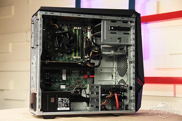 联想ideacentre Y700