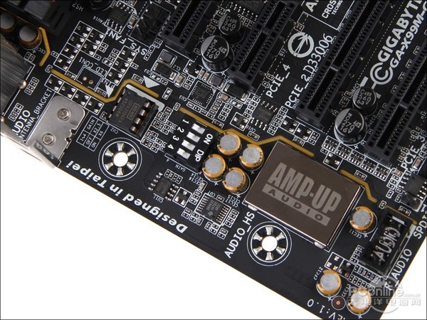 技嘉X99M Gaming 5 技嘉X99M Gaming 5