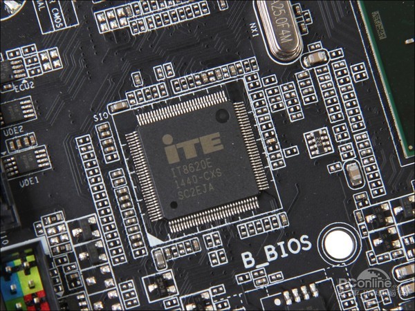 技嘉X99 SOC Champion